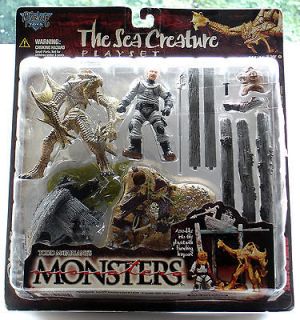NEW* Todd McFarlanes MONSTERS Series 2   The Sea Creature playset