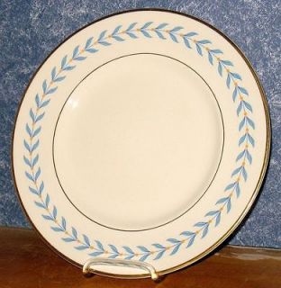 Syracuse Old Ivory China Blue Laurel Sherwood Dinner Plate US Made