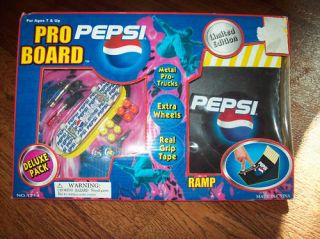 Pepsi (tech deck) pro board fingerboard with ramp