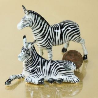 zebra statue in Zebras
