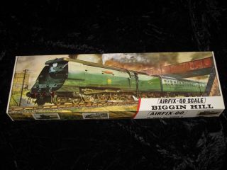 AIRFIX OO SCALE MODEL KIT BIGGIN HILL STEAM ENGINE NEW SEALED IN RED 