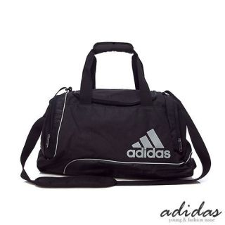 Adidas duffle bag in Clothing, 