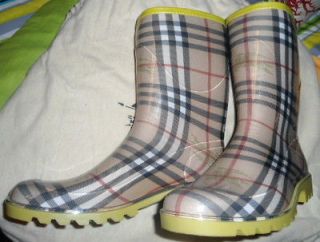 BURBERRY GALOSHES SIZE 7.5 ITALY 41 FASHION FORWARD UNISEX RAINWEAR