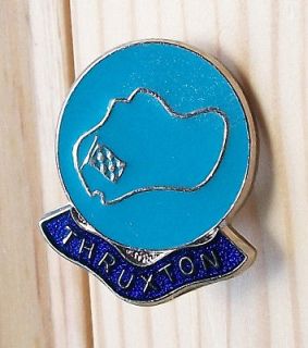 THRUXTON Triumph pin / badge Bonneville Rocker Ace 59 Cafe Racer AHRMA