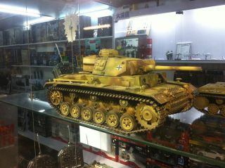 16 PanzerKampfwagen III Airsoft RC w/Smoke & Sound BB Custom Paint 