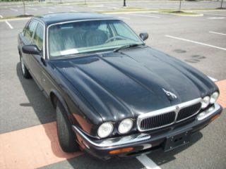 Jaguar XJ8 1999 Base