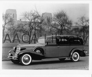 1934 Cadillac Cunningham Hearse, Funeral Coach, Factory Photo (Ref 