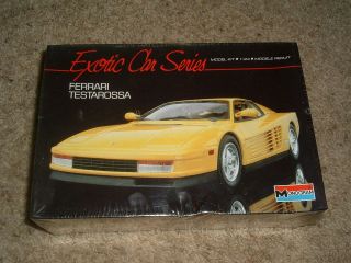 1990 MONOGRAM Model Exotic Car Series FERRARI TESTAROSSA Kit #2910