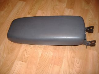 01 02 explorer ranger console arm rest with cup holder oem dark gray