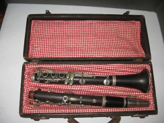 ANTIQUE CLARINET WITH HIGH SCHOOL CASE FOR DISPLAY
