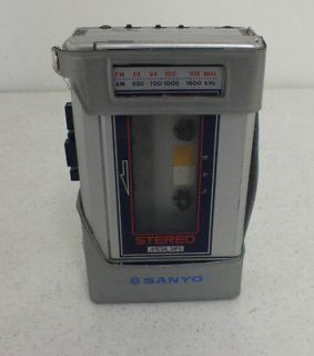   Rare Vintage Sanyo M G30 AM/FM Stereo Cassette Player w/Case EXCELLENT