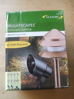 Malibu Outdoor Landscape Lighting Kit 8 lights, 2 floods, cable 