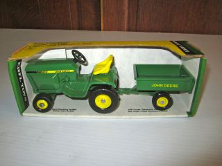 Ertl Farms 1/16 John Deere Lawn & Garden Tractor w/Trailer