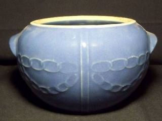 Old Blue Stoneware Bean Pot Raised Chain Design