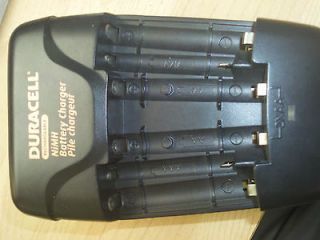 DURACELL NiMH AA / AAA Battery Charger CEF14N