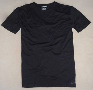 Emporio Armani Mens Cotton Logo V Neck T Shirt   size M