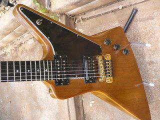 GIBSON EXPLORER 2 WITH GIBSON KAHLER TREMOLO ACCESSORY