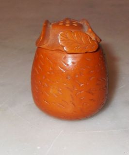 Vintage Hand Deeply Carved Butterscotch Bakelite Small Shaker w Leaves 