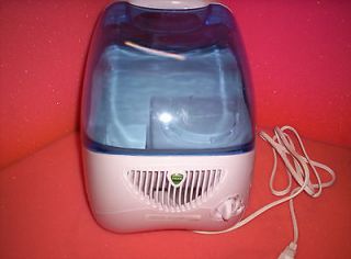 vicks cool mist humidifier in Humidifiers
