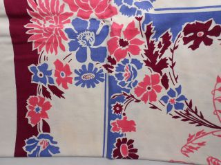 Vintage cotton bold Print floral Tablecloth Table Linen 1950s Nice 