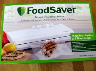 New FoodSaver Vacuum Packaging System V2040 Plus Starter Bag Kit 
