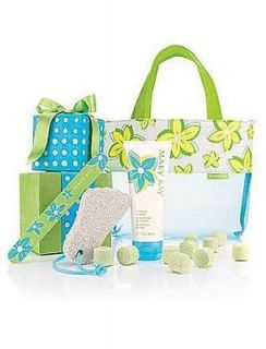 New Limited Edition Mary Kay Mint Blossom Pedicure Set  Great Gift 