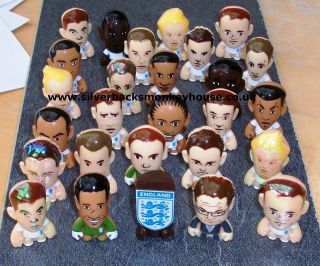 Gogos Crazy Bones England 2010 all figures   You choose which one(s 