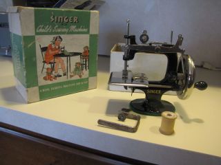 Antique Miniature Singer Sewing Machine #20 in Original Box