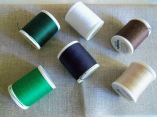 Thread Sew Quilt Hand Machine Embroider Lana Madeira Wool Green Creme 