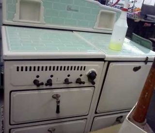 1930 stove in Antiques