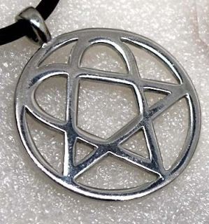 Heartagram Heart Pentagram Magic Star Silver Pewter Pendant Necklace 