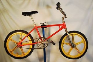 Vintage 1980s Team Murray bmx Bicycle Bike Orange Troxel Mag Wheels