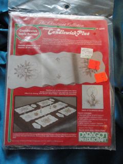 NIP Christmas CANDLEWICKING Table runner Complete KIT 8645 Holiday 