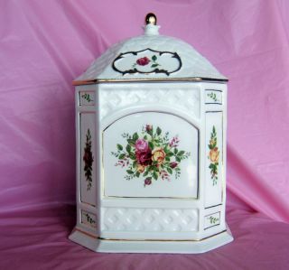 royal albert old country roses cookie jar in Pottery & Glass