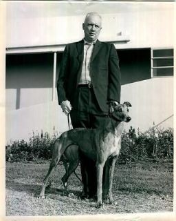 1963 Sonny Alderson Kennel Owner Dog Pose Outdoors Pet Racing Press 