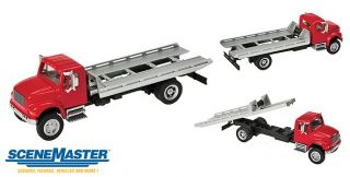 Walthers # 11591 International 4900 Truck Roll on/Roll Off Flatbed HO 