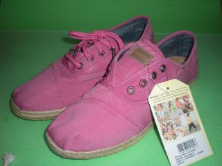 NEW IN BOX TOMS TOMS CORDONES PINK CEARA 9 US 40 EUR AUTHENTIC