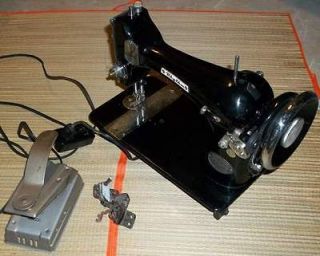   Rhythm De Luxe Precision Built Made In Japan Sewing Machine EUC Works