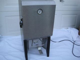 6853 Silver King SK5MAJ Milk Beverage Dispenser Cooler  