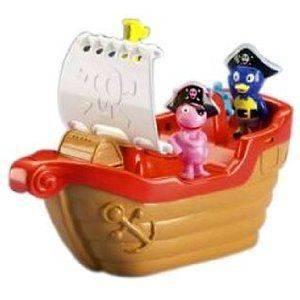 NEW FISHER PRICE THE BACKYARDIGANS PIRATE TUB TIME WITH FIGURES