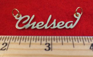 14KT GOLD EP CHELSEA PERSONALIZED NAME PLATE WORD CHARM PENDANT 6078