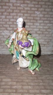   Mint Fine Porcelain Vatican Nativity Limited Edition Figurine MELCHIOR
