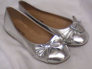 Girls Silver Ballet Flats with Raised Bow TG Yth Sz 4
