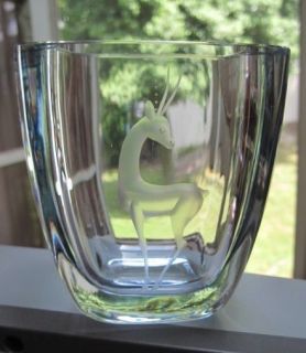   ​an Scandinavian Art Glass Deco Antelope Vase Signed Stromberg