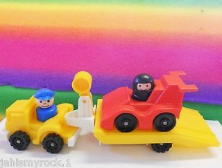   1983 FISHER PRICE LITTLE PEOPLE INDY RACER RACING RACE CAR SET 347 EUC