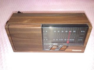 6W42 Vtg Panasonic Electric FM/AM 2 Band Receiver Radio Model RE 6266 