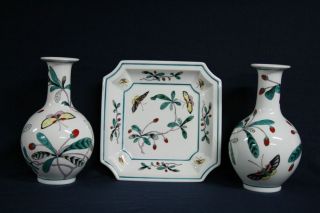 Porcelain vase and plate set   Hand painted in Macau