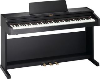 roland digital piano in Piano & Organ