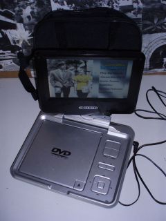 CURTIS DVD7026 7 Swivel Style Portable DVD Player w USB + Power 