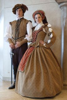   Boleyn Renaissance Dress gown Tan bodice corset hood costume SCA